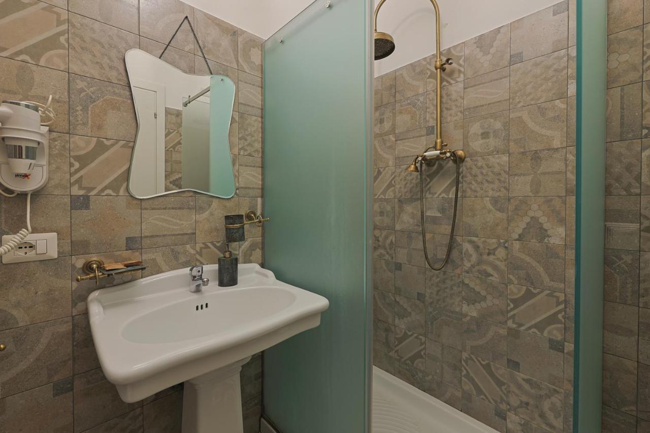 Art House Suites56 Via Del Babuino 56 Rome Luaran gambar